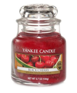 Yankee Candle Classic Black Cherry vonná svíčka